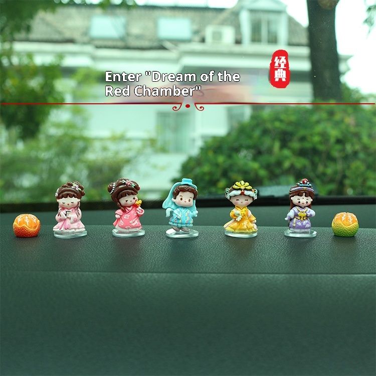 Xiaodeng Xiaodeng Nouvelle adorable figurine de dessin animé Rêve dans le Pavillon Rouge en résine, petite décoration pour tableau de bord de voiture_voghion.com
