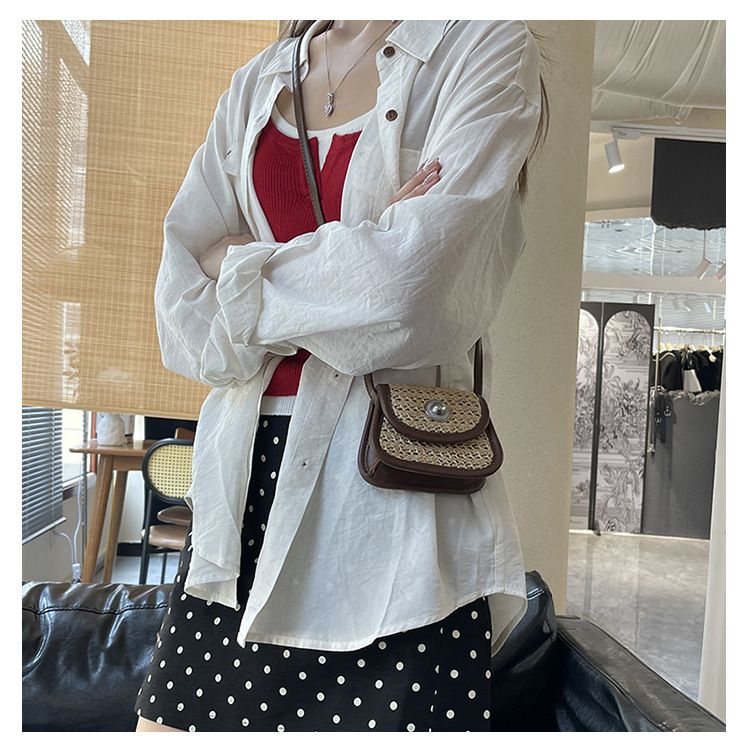 Kinder-Umhängetaschen, beliebte All-Match-Mini-Muscheltasche, Kontrastfarbe, geflochtenes Stroh, Eltern-Kind-Mädchen-Umhängetasche, Lippenstifttasche, weiblich_voghion.com