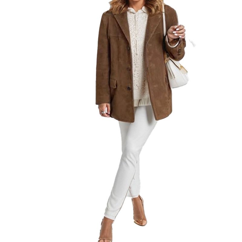 Giacca da abito a maniche lunghe con tasche larghe marrone per le donne, stile autunno 2025_voghion.com