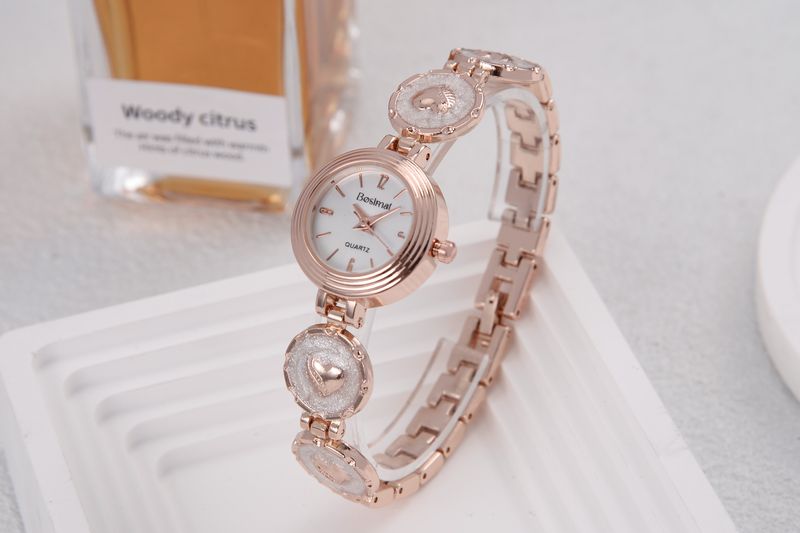 Damen-Quarzuhr, stilvoll und exquisit, runde Form, geeignet für geschäftliche und legere Anlässe, mit einem High-End-Gefühl_voghion.com