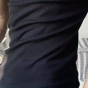 Ärmelloses Workout-Tanktop für Herren – Muscle Fit, geripptes Design, atmungsaktiv und dehnbar (M-4XL, Schwarz/Weiß)_voghion.com