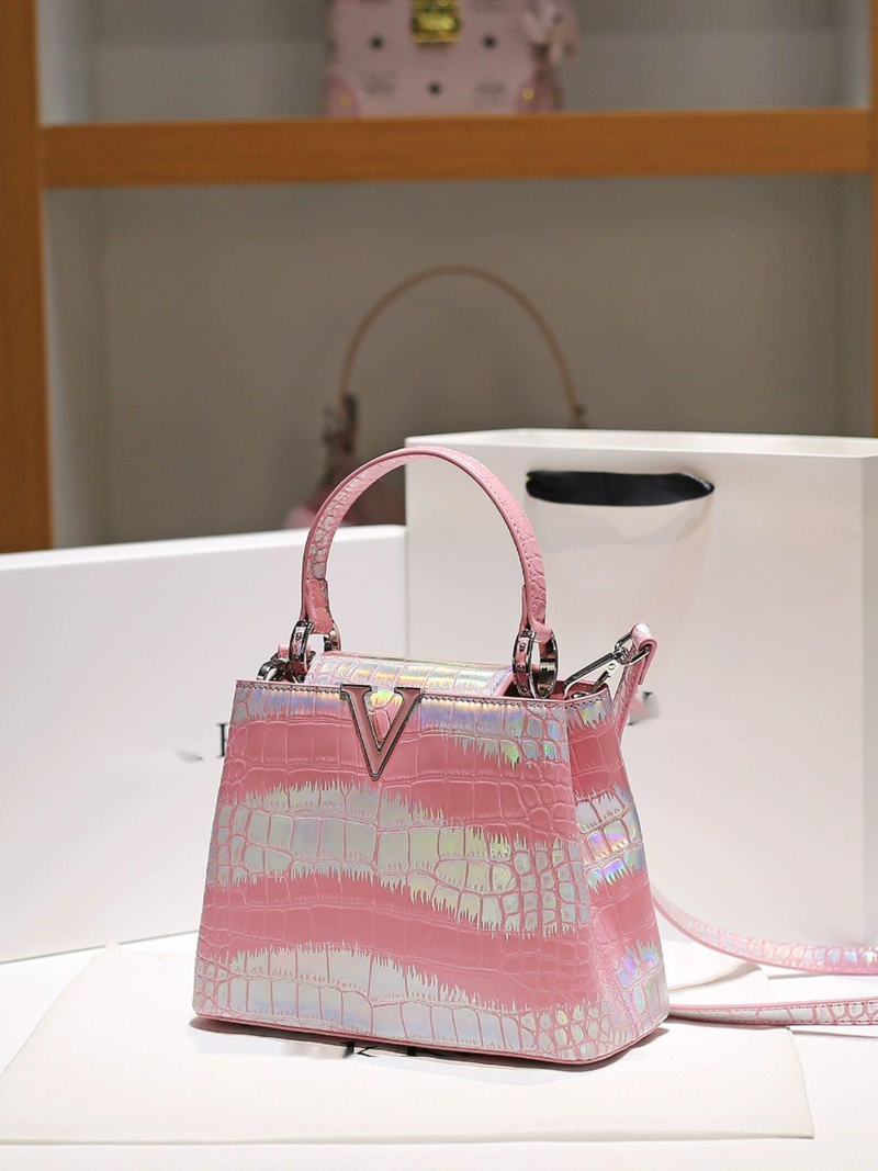 KKevin Tote Advanced Laser Gradient Handheld Women's Casual Versatile Leather Crossbody Bag_voghion.com