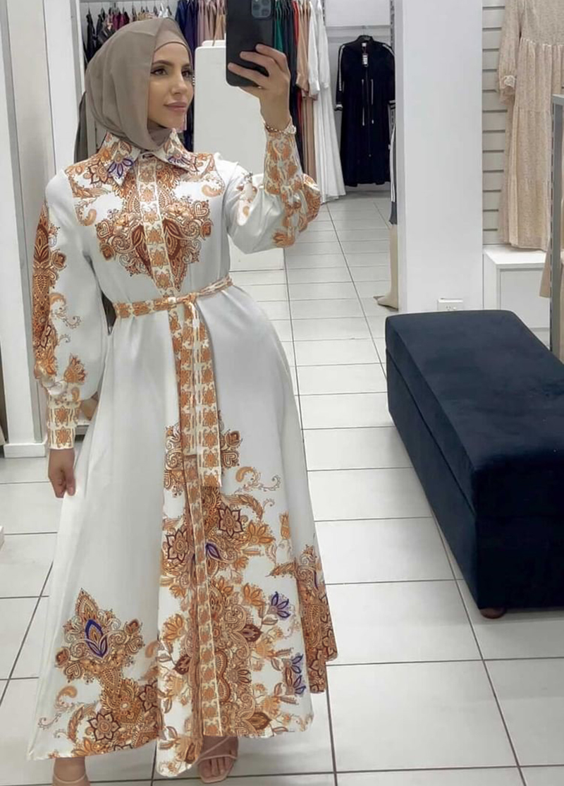 Abito da donna con stampa araba e altalena_voghion.com