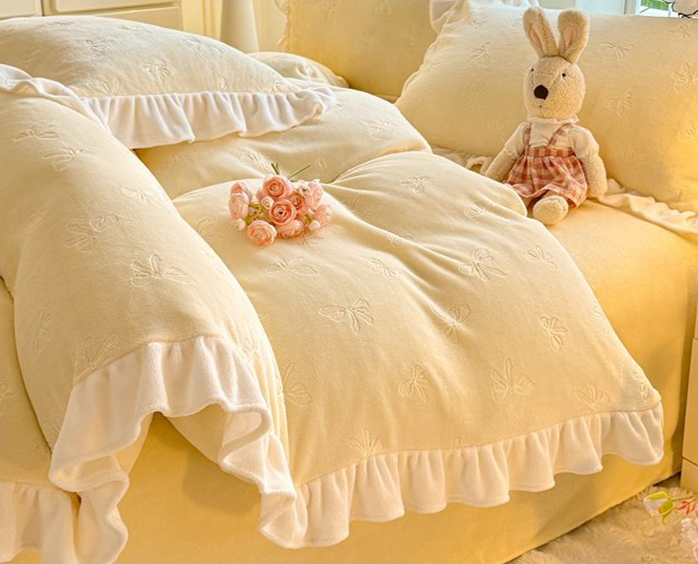 Korean Version Milk Four-Piece Fresh Lace Double-Sided Bed Sheet Duvet Cover Three-Piece Set Thickened Coral Velvet_voghion.com