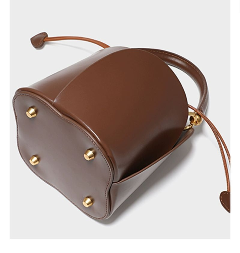 P7 Damestassen 2023 Nieuw Emmer Niche Ontwerp Groentemand High-end Petal Draagbare Crossbody Tas_voghion.com
