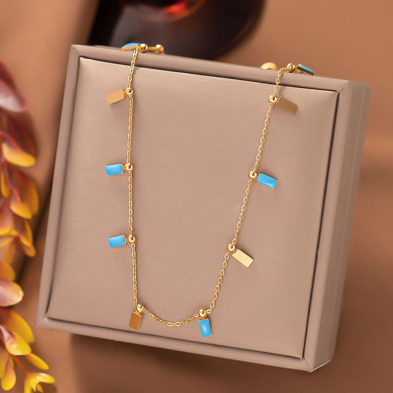 Collana a strati impilati, irregolare, in acciaio al titanio placcato oro, per donna, con design di nicchia alla moda_voghion.com