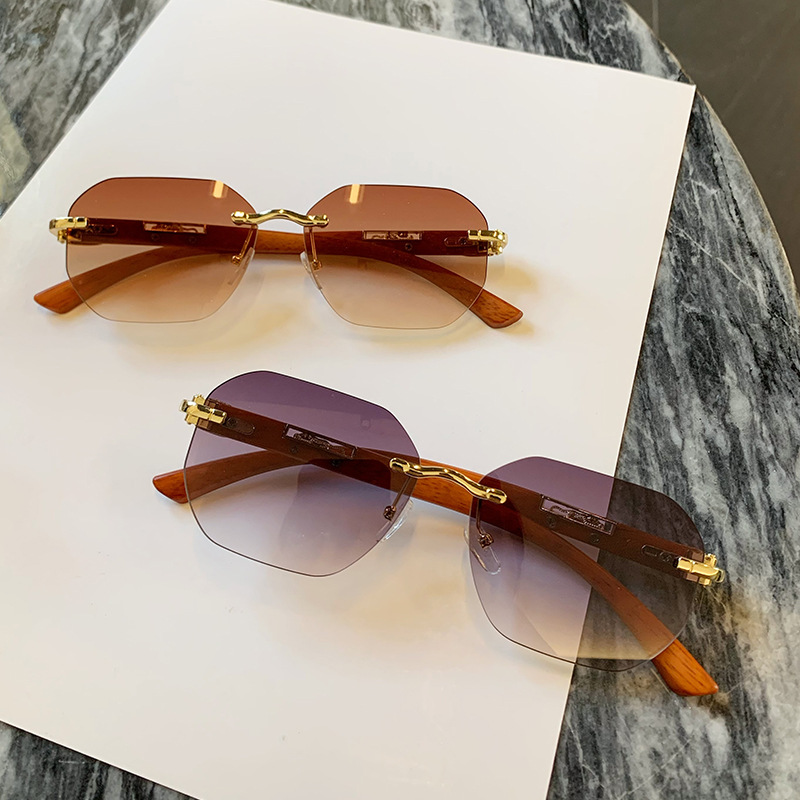 Quadrato con bordi senza montatura e gambe a fionda effetto legno, uomo, occhiali da sole alla moda per donna_voghion.com