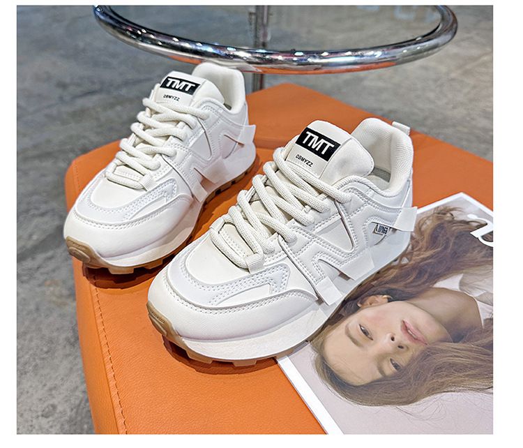 Waffle Agan per le donne 2025 Nuovo stile vita piccola donna primavera e autunno scarpe da papà casual sneakers 6682_voghion.com