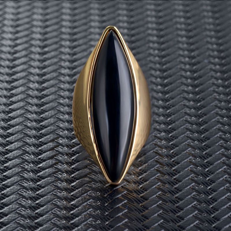 Bague niche rétro pour femme avec pierres précieuses_voghion.com