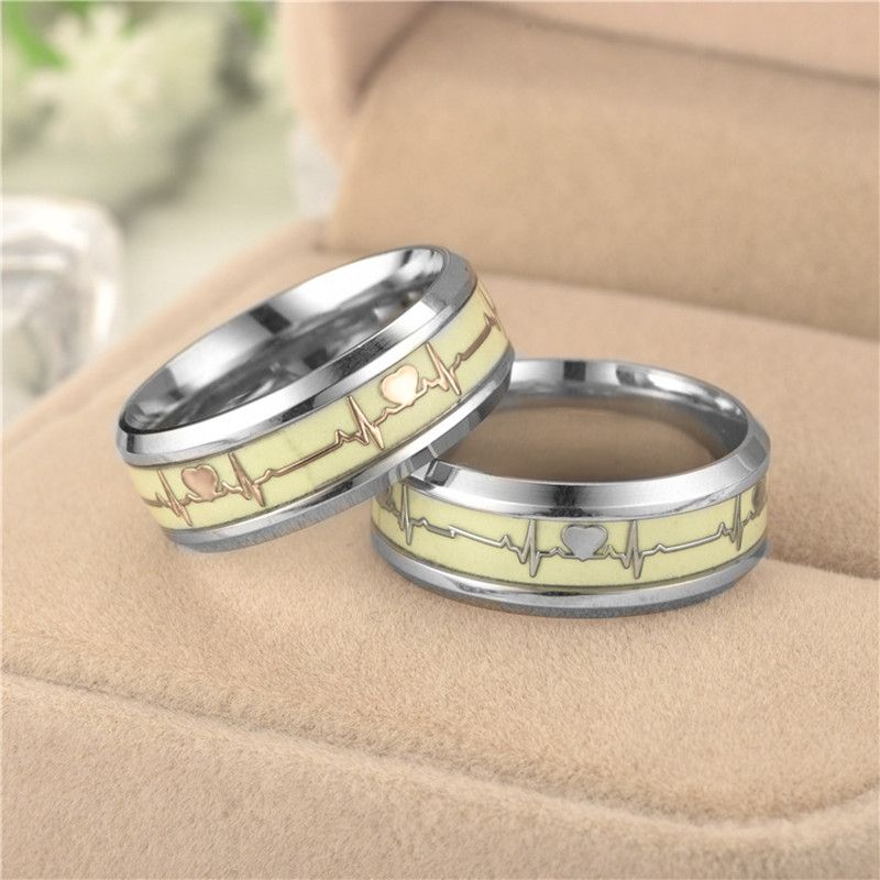 Hot Sales Modesch blo häerzfërmeg glühend sëlwer Fangerring am Däischteren, Koppelring, Bijougeschenk_voghion.com