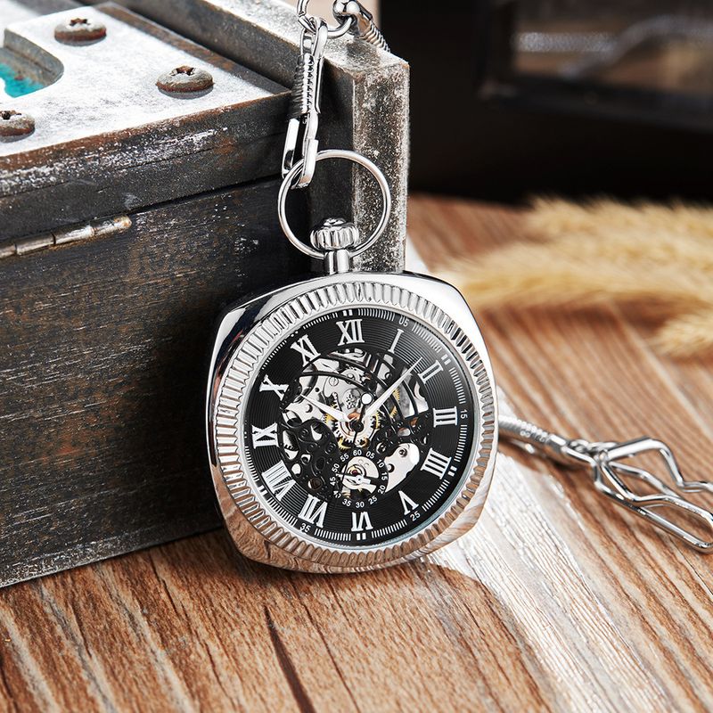 Automatische quadratische Flip-Cover-Trendy Fashion Classic römische Ziffern Kette mechanische Taschenuhr_voghion.com