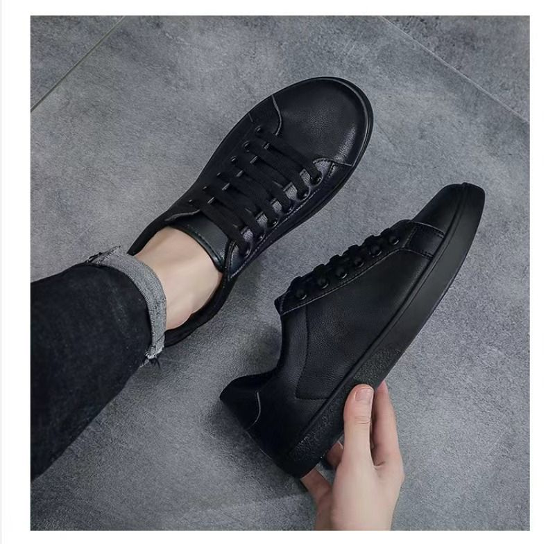 Uformell sport for menn Hvite mote flats 2024 Nye designersneakers Herre ensfargede tennissko Zapatillas Hombre_voghion.com