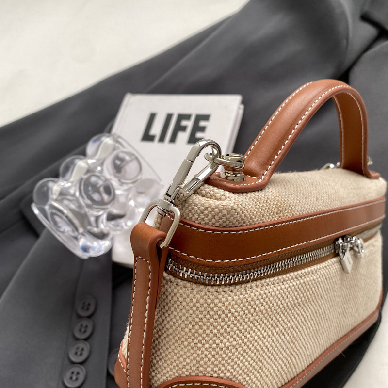 Modische kleine quadratische Handtasche für Damen 2023 Neue gespleißte Umhängetasche aus Canvas in Contrastfarbe_voghion.com