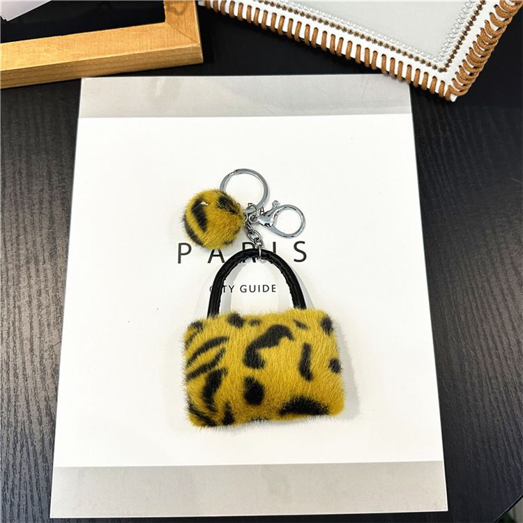 Portachiavi con ciondolo per borsa, motivo leopardato, creativo, per studenti, con ciondolo in peluche e cartone animato, portachiavi per auto, ciondolo con palla di pelo, accessori_voghion.com