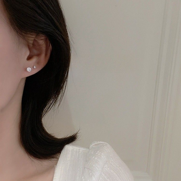 Zilveren naald eenvoudige witte strass bot oorbellen accessoires blote diamant unisex high-end nieuwe oor piercing studs_voghion.com