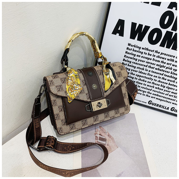 Women's New Fashionable and Trendy Handbag Casual and Versatile Scarves Single Shoulder Bag Retro Printed Handbag Crossbody Small Square Bag_voghion.com