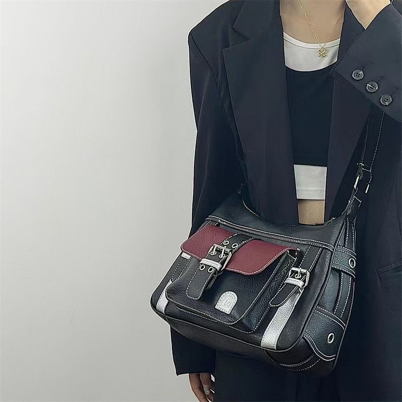 Borsa a tracolla testurizzata in stile ragazza alla moda per donna 2024, nuova borsa tote vintage da motocicletta di grande capacità_voghion.com