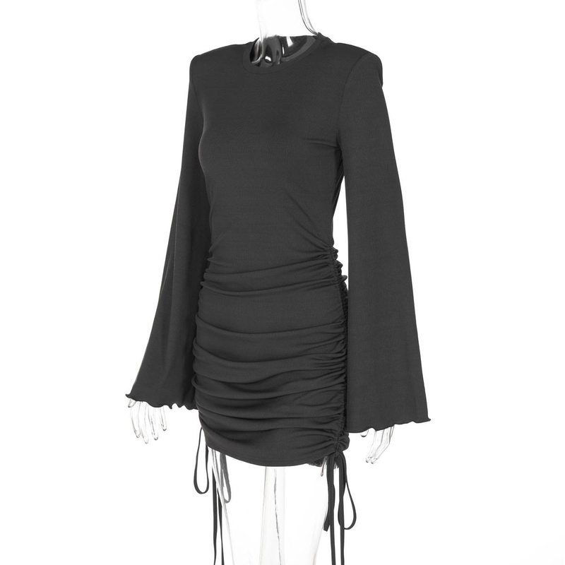 2025 Herbst neue Damenmode einfarbig lange Horn Ärmel Kurzarm Stil würzig Mädchen Kleid_voghion.com