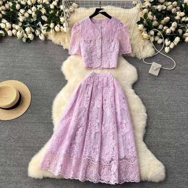 Abbigliamento da donna di alta qualità, stile da donna, completo da donna, camicia con maniche a sbuffo, pizzo, gancio, fiore, due pezzi, gonna a vita alta e sottile_voghion.com