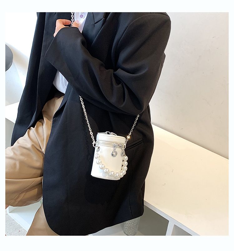 Borsa a secchiello da donna, borsa a tracolla con catena, per donna, 2023, nuova borsa a cilindro portatile mini in rete, borsa decorativa a scoppio rosso vivo_voghion.com