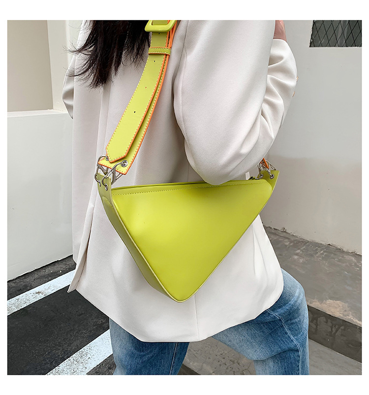 Fashion Messenger Bag Female Ins Trendy Small Bag Personality Triangle Niche Design Female Simple Satchel Bag Ladies Single Shoulder Bag_voghion.com
