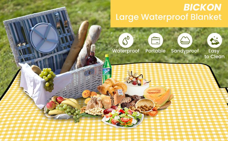 Large Picnic Blanket Waterproof Foldable 203.2cm X 152.4cm ,3 Layer Beach Sandproof, Machine Washable Outdoor Camping_voghion.com