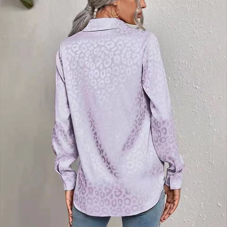 Camicia da donna in raso elegante e comoda a maniche lunghe con stampa leopardata in jacquard, 2025_voghion.com