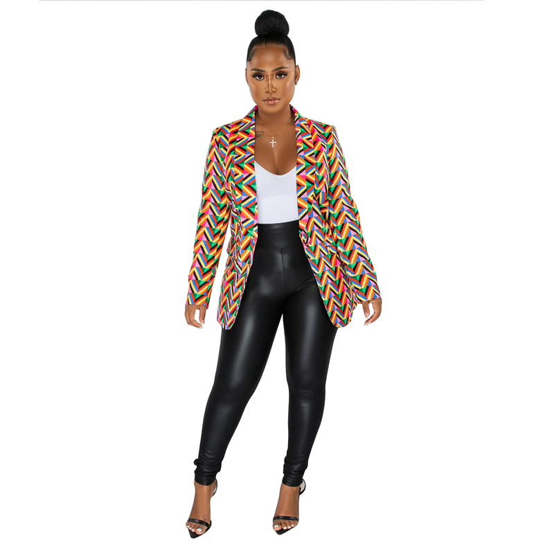 Costum de damă, îmbrăcăminte la modă avangardistă, cu rever larg, decolteu în V și mânecă lungă, dintr-o singură piesă, pentru femei_voghion.com