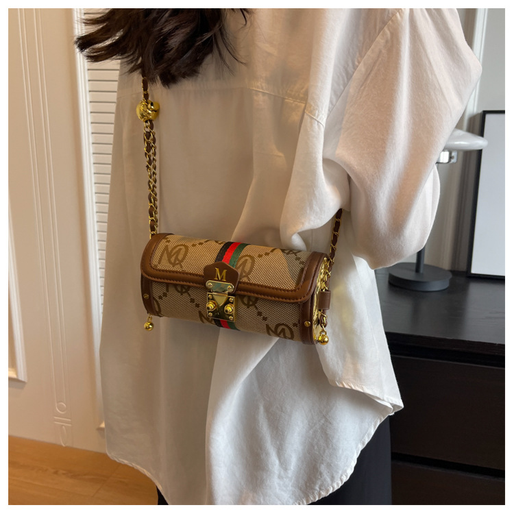 Advanced Women's Small Bag French Chain Shoulder Bag Versatile Spliced Leather Crossbody Cylinder Bag_voghion.com
