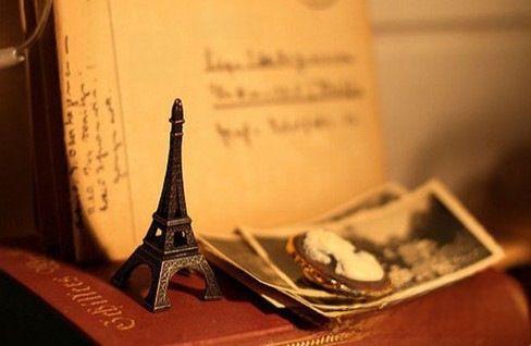 Envoyez une boîte de véritables souvenirs de voyage français en métal, modèle de la Tour Eiffel, ornements pour lui offrir de nombreuses tailles_voghion.com