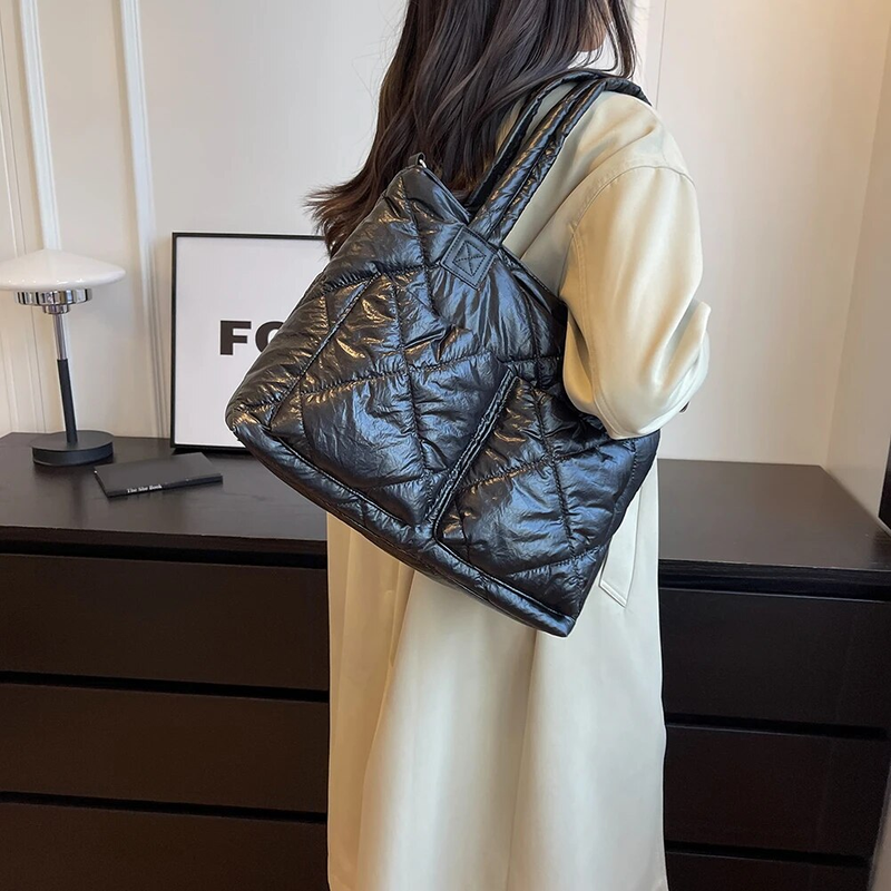 Grande per le donne Borse a tracolla trapuntate Borse a tracolla pieghettate Borsa da viaggio per donna Borsa causale Borsa da palestra Novità_voghion.com