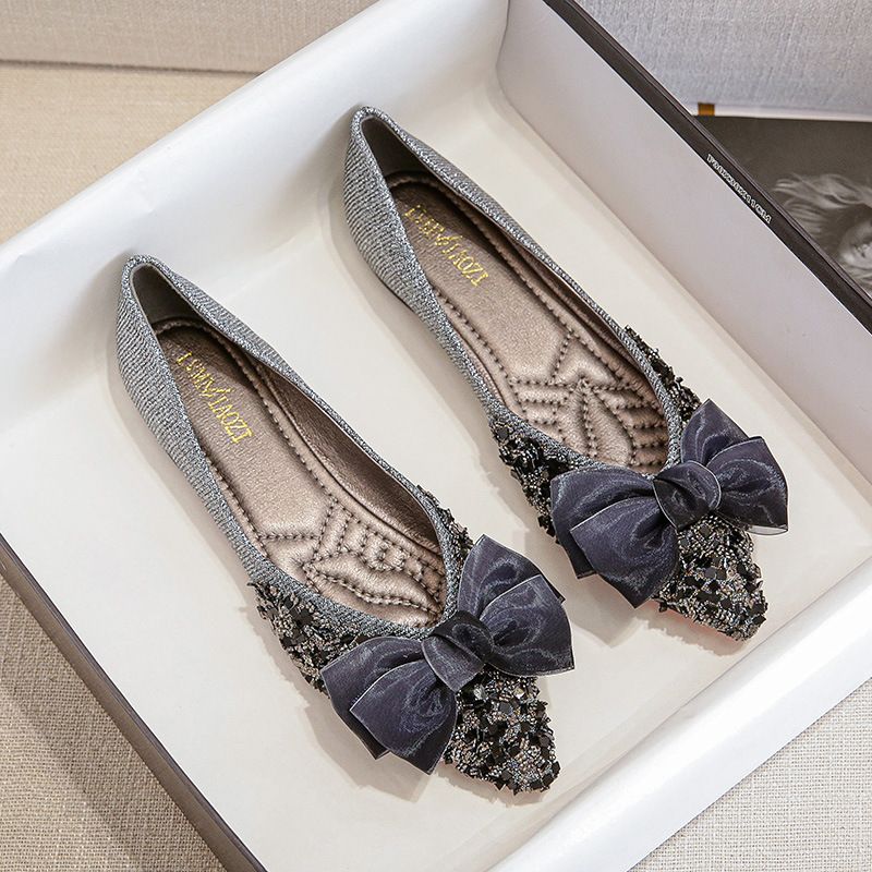 2025 Frühjahr Neue Bowknot Single Für Frauen Flache Strass Spitzschuh Loafers Boot Plus Größe frauen Schuhe 41 Zu 43_voghion.com