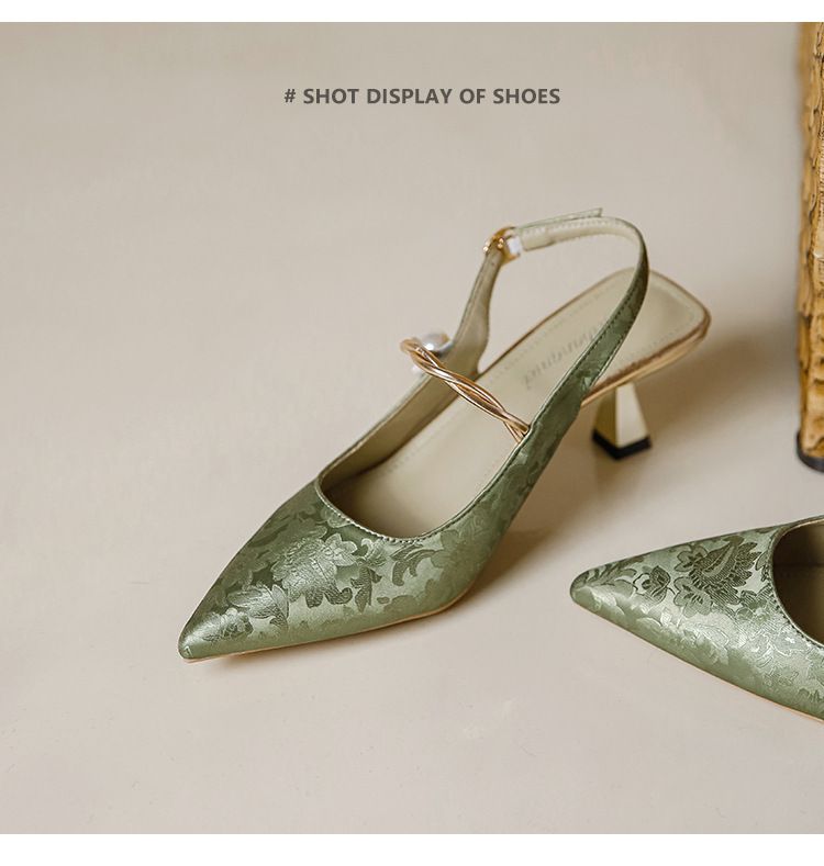 Nuove scarpe col tacco alto a punta in stile cinese da donna con tacchi sottili, strisce dritte di perle, seta, alla moda e sexy da donna_voghion.com