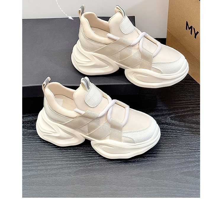 Neu Dicke Sohle Kleine Weiße Schuhe Mesh Oberfläche Casual Sport Schuhe_voghion.com