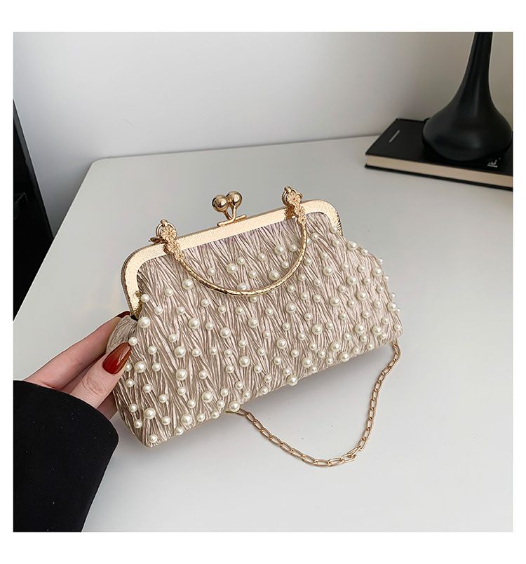 Perlenhandtasche für Damen, exquisite Abendtasche für Prominente, neue trendige Clip-Muscheltasche im Frühjahr 2024_voghion.com