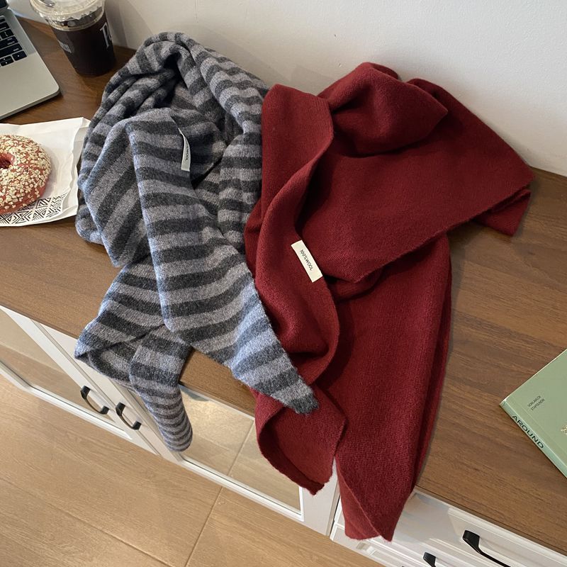 Scialle in lana 100% oversize, autunno e inverno 2025, nuove sciarpe triangolari calde lavorate a maglia da donna, alla moda e versatili._voghion.com