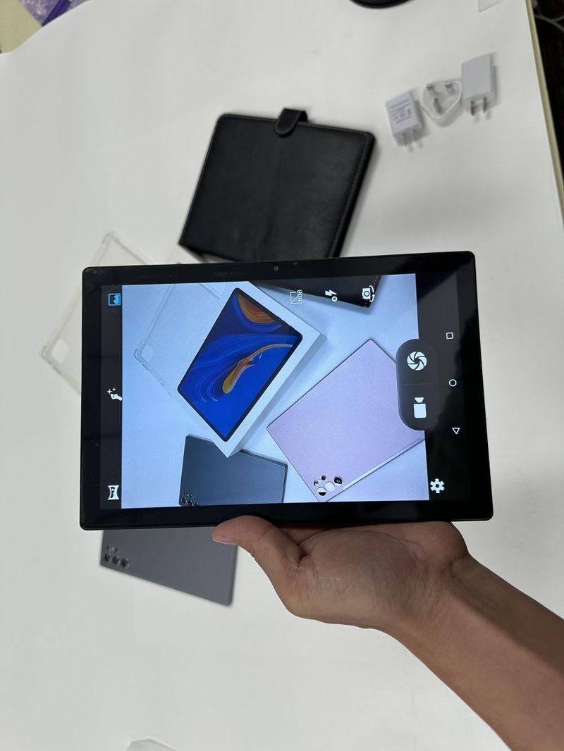 Tab Ultra 10.1" 3G Smart Tablet With Bluetooth, GPS, IPS Screen & Metal Body – 16GB Storage, Quad-Core Processor, Dual Cameras, Long Battery Life_voghion.com