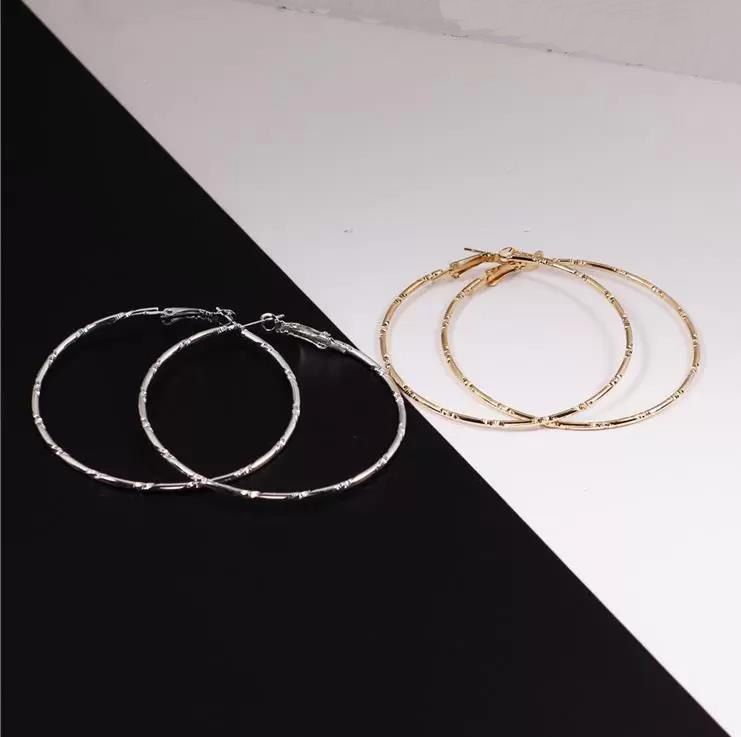 Orecchini a cerchio all'ingrosso placcati oro/argento 18 carati, 5 cm, eleganti orecchini grandi a forma di bambù, gioielli personalizzati alla moda da donna_voghion.com