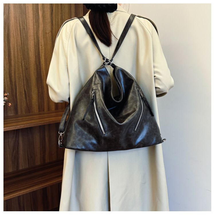 Borsa a secchiello con zaino grande capacità, casual, alla moda coreana, nuova tendenza autunno 2025 da donna_voghion.com
