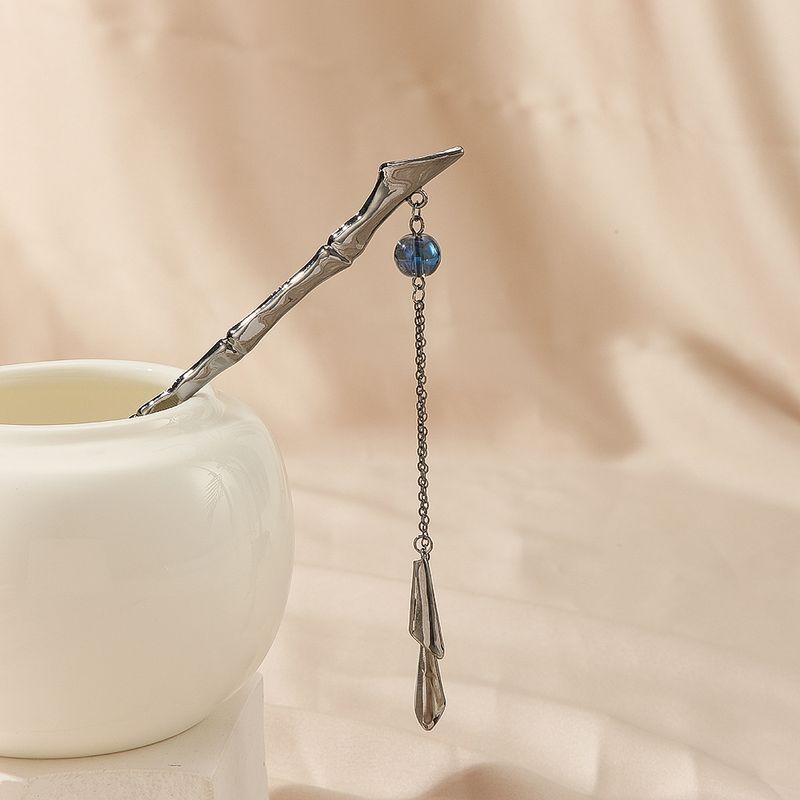 White Magnolia Hairpin for Women New Chinese Style Ancient Style High end Hairpin Hanfu Temperament Hair Accessories Hairpin Step Shaking_voghion.com