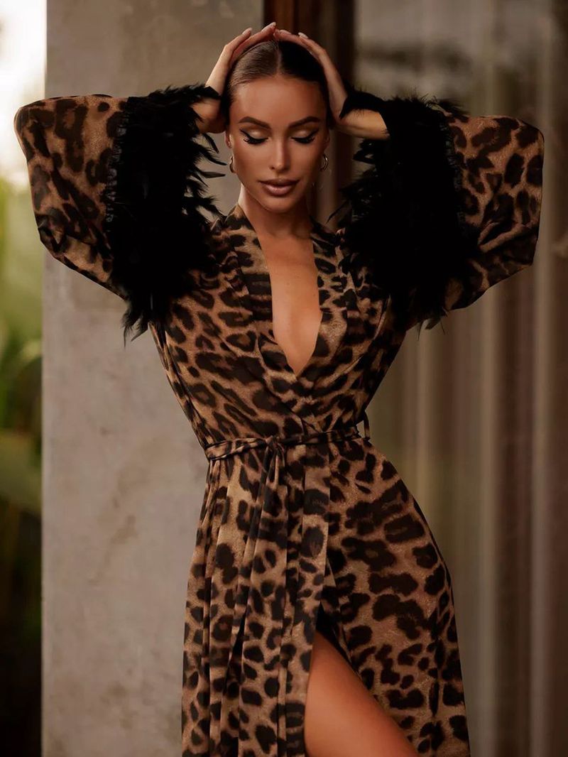2025 New European And American Leopard Print Feather Patchwork Robe Loose Comfortable Loungewear_voghion.com
