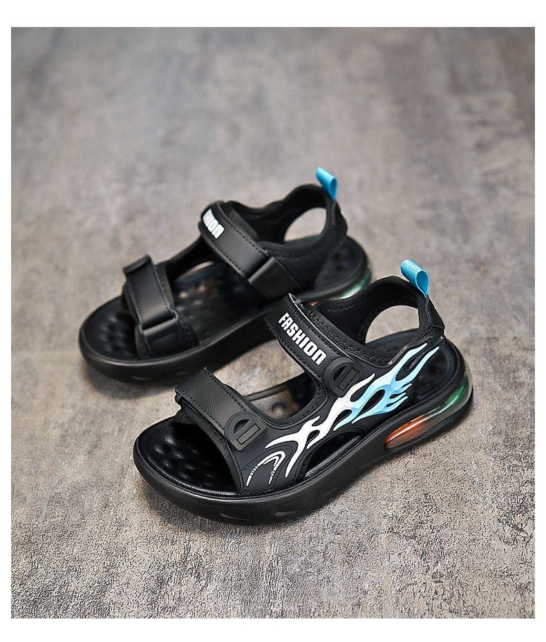 Kids Shoes Children's sandals 2024 summer new boys' non slip soft soled beach shoes for middle and large children's boys open toed trendy sandals_voghion.com