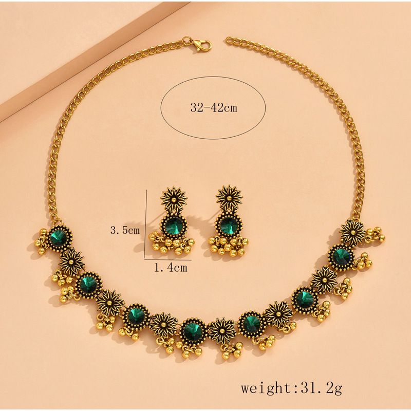 Parure di gioielli da donna - Collana con margherita e pietre preziose colorate e orecchini abbinati, elegante set da tre pezzi per abiti da sera_voghion.com