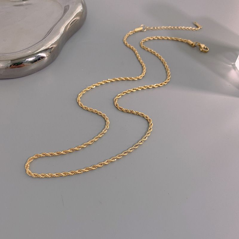 Titanium Gold Hip-Hop Thin Necklace Trendy Ins Unisex Cuban Clavicle Sweater Chain Stainless Steel Choker_voghion.com