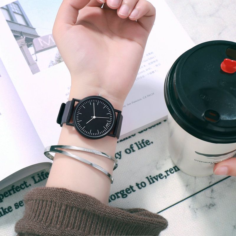 Barnklocka för tentamensklocka, elegant och enkel, koreansk, avslappnad studentklocka för män och kvinnor, college-stil, retro, litterär klocka för par_voghion.com