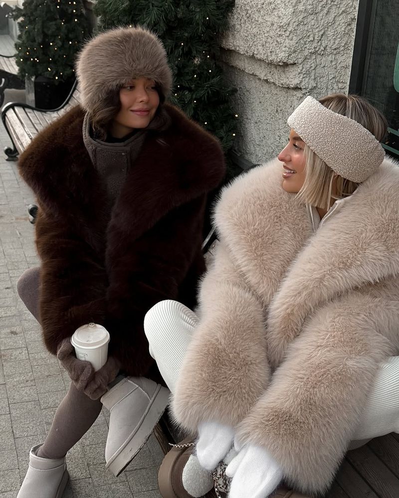Damenbekleidung Luxus Kunstpelzmantel Damen Wintermode Kragen Flauschige Umweltfreundliche Fuchspelzähnliche Jacke Für den Großhandel_voghion.com