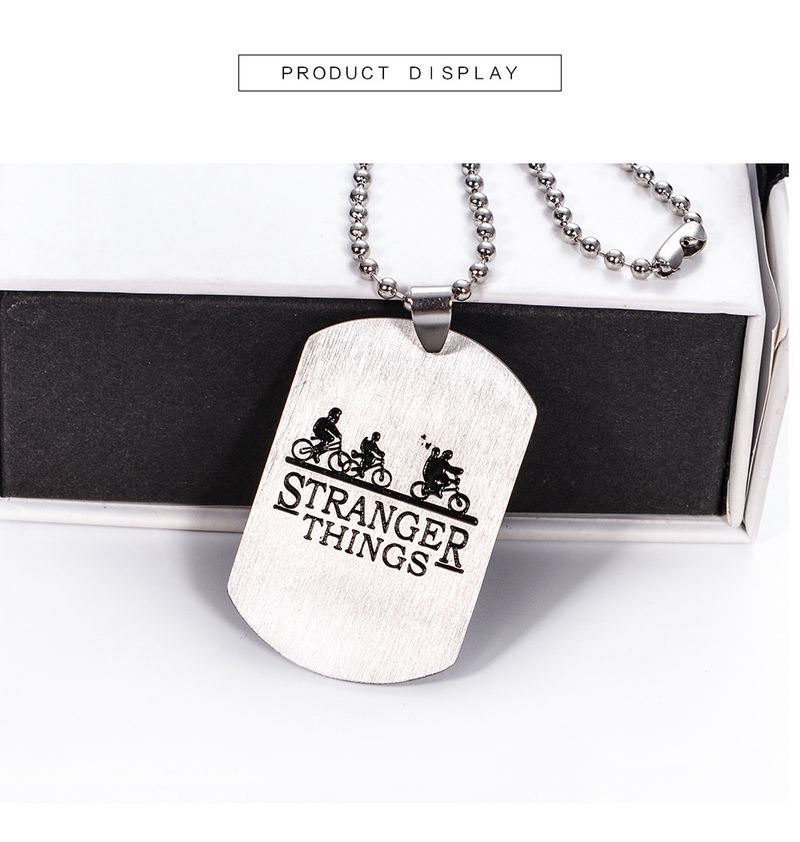Collier avec étiquette de vélo Strange Things_voghion.com