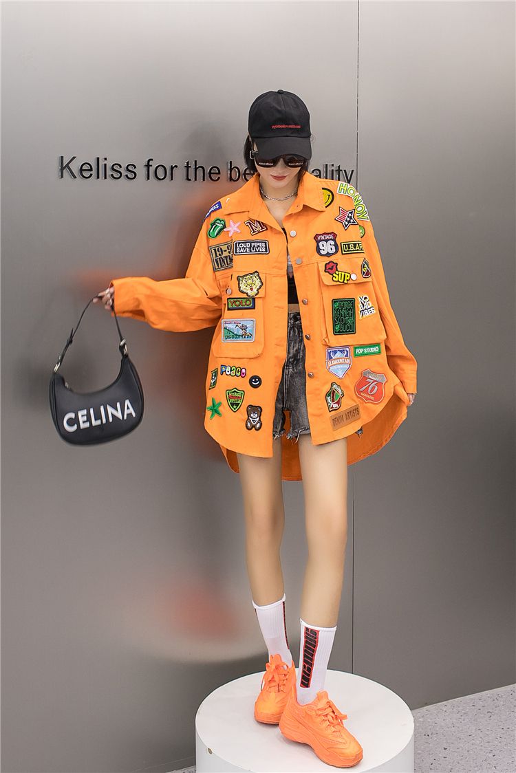 Modische Multi-Label-Jacke aus unregelmäßig gewaschenem Denim für Damen_voghion.com