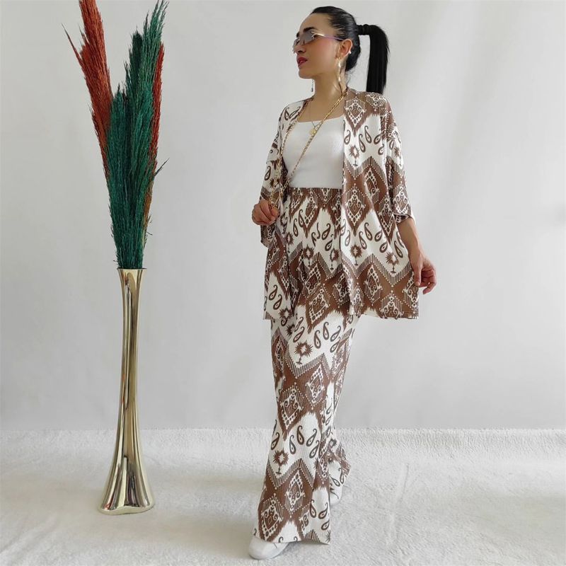 ChicShe Foreign Trade Middle East Damenmode Sommer 2024: Neues, lockeres Plus-Size-Shirt mit Print und halblangen Ärmeln, lässige Hose mit weitem Bein_voghion.com