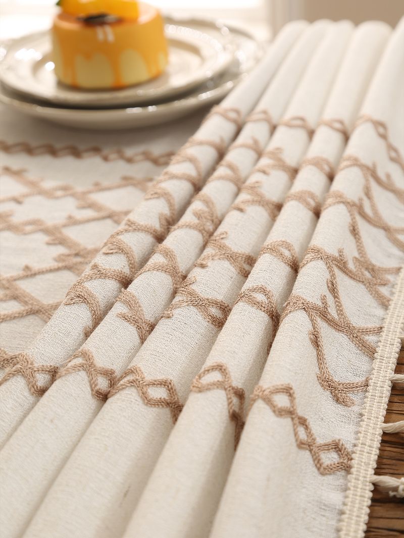 Nappe en lin brodée – Motifs géométriques modernes (chaîne/grille), résistante à l'huile et à la chaleur – Rectangulaire – Décoration d'intérieur minimaliste_voghion.com